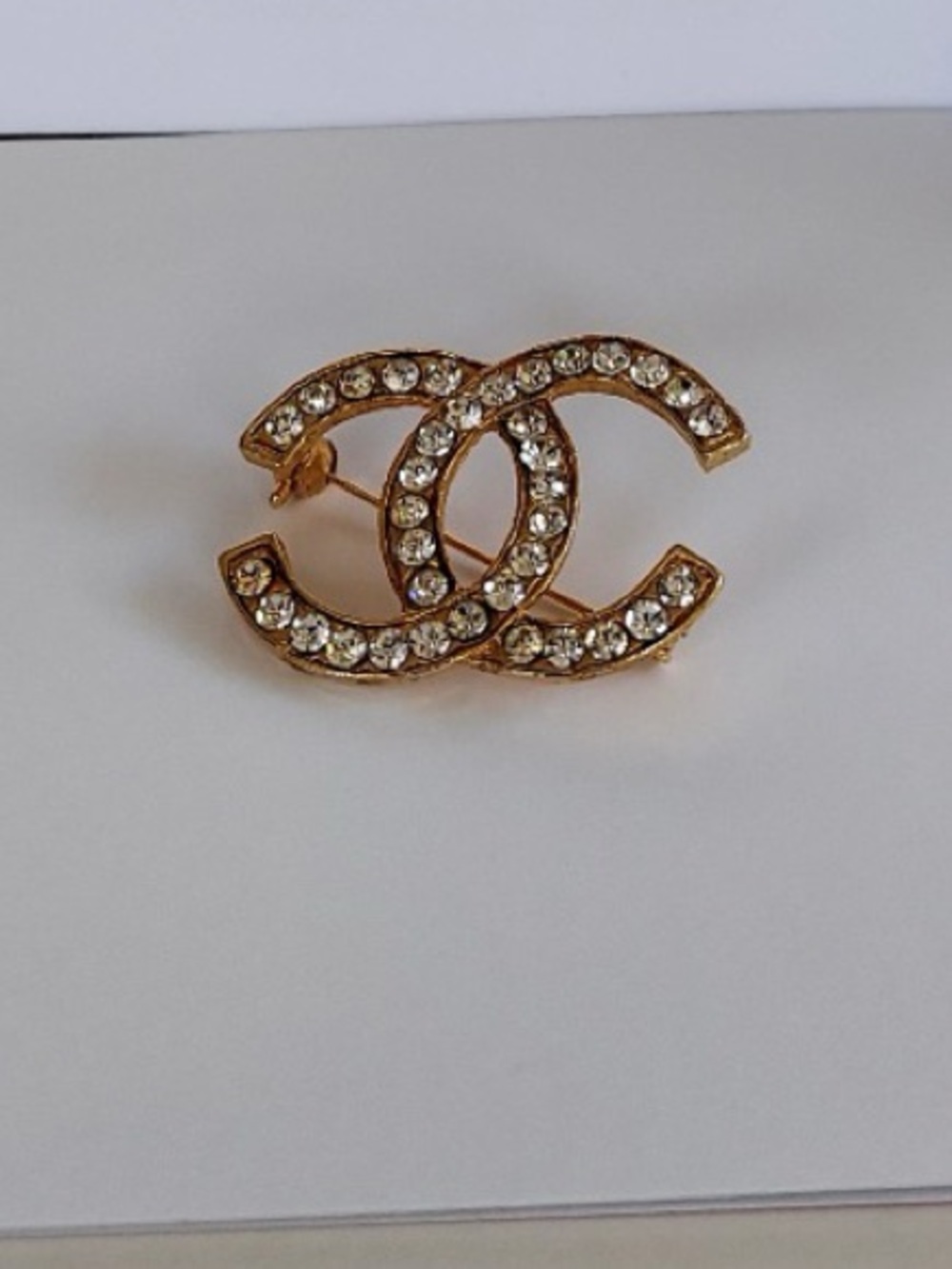 Chanel Double CC Gold Tone Clear Rhinestone Brooch pin Pendant Jewelry